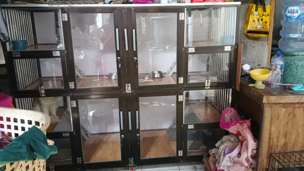 Kandang kucing almunium 4 pintu