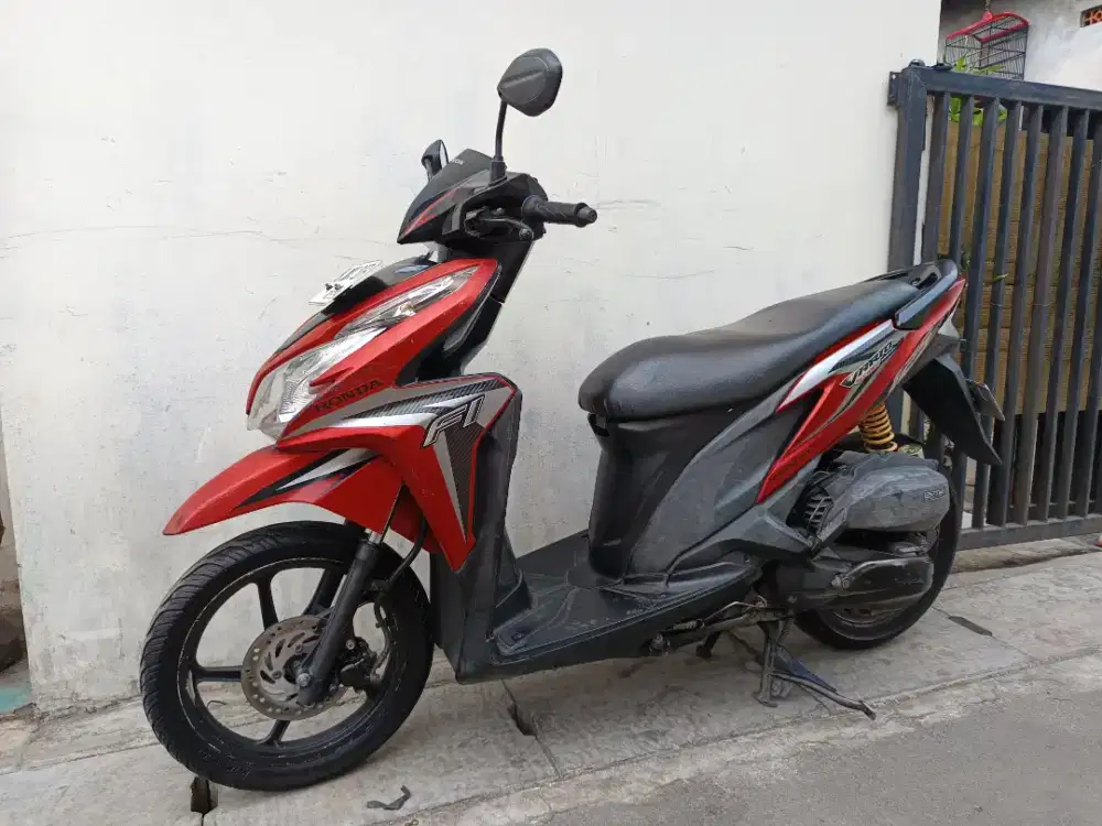 Honda vario kzr 2013 lengkap bagus