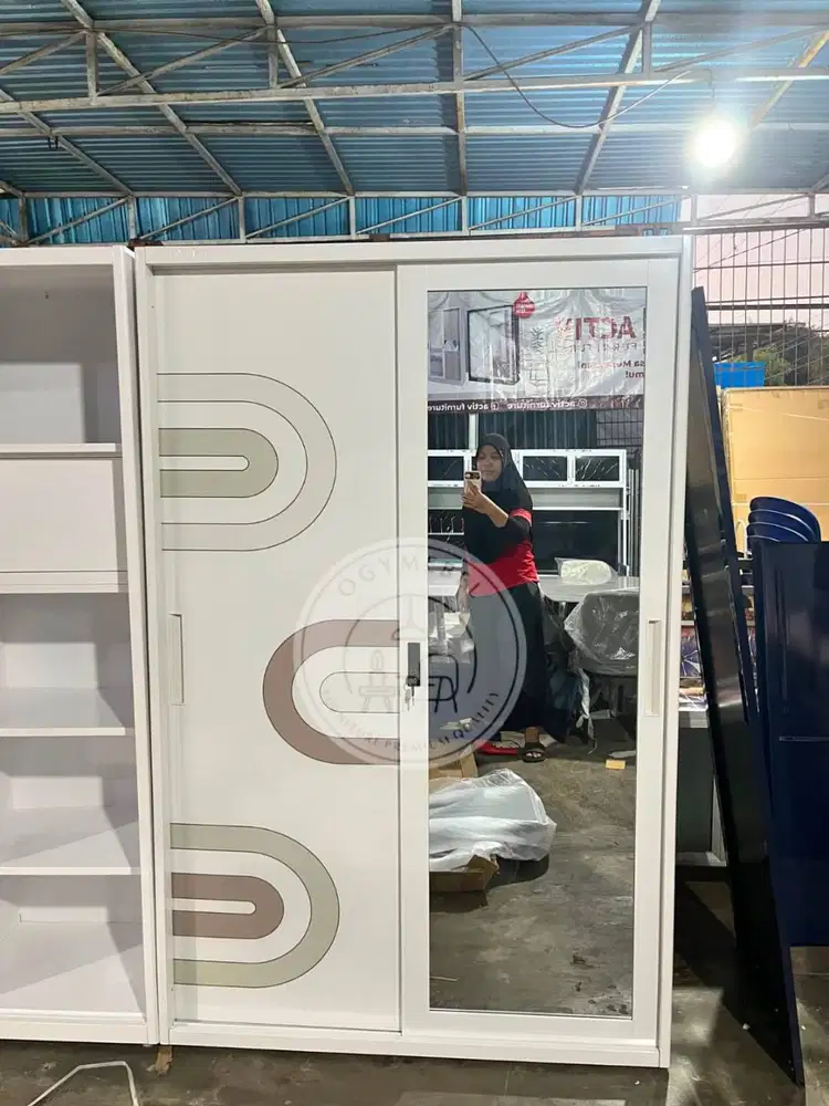 PROMO SALE LEMARI PAKAIAN BESI PINTU SLIDING UK 120 TERMURAH TERLARIS