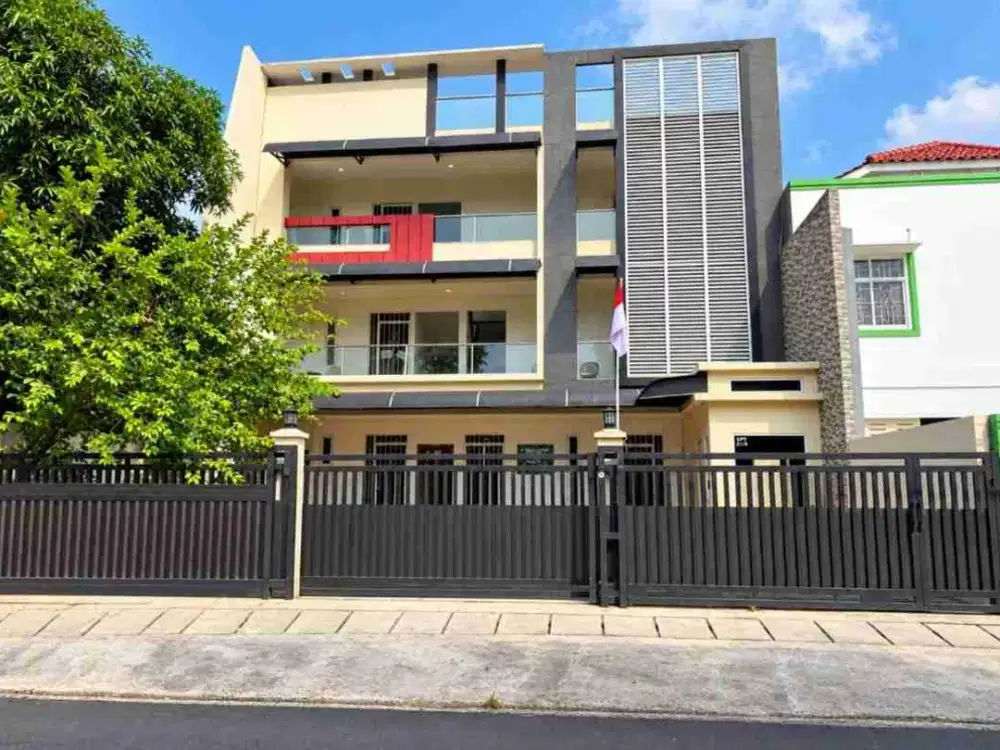 Kos Kos-an  45 Kamar 3 Lantai Cempaka Putih - LT 398 M², Hunian 80%