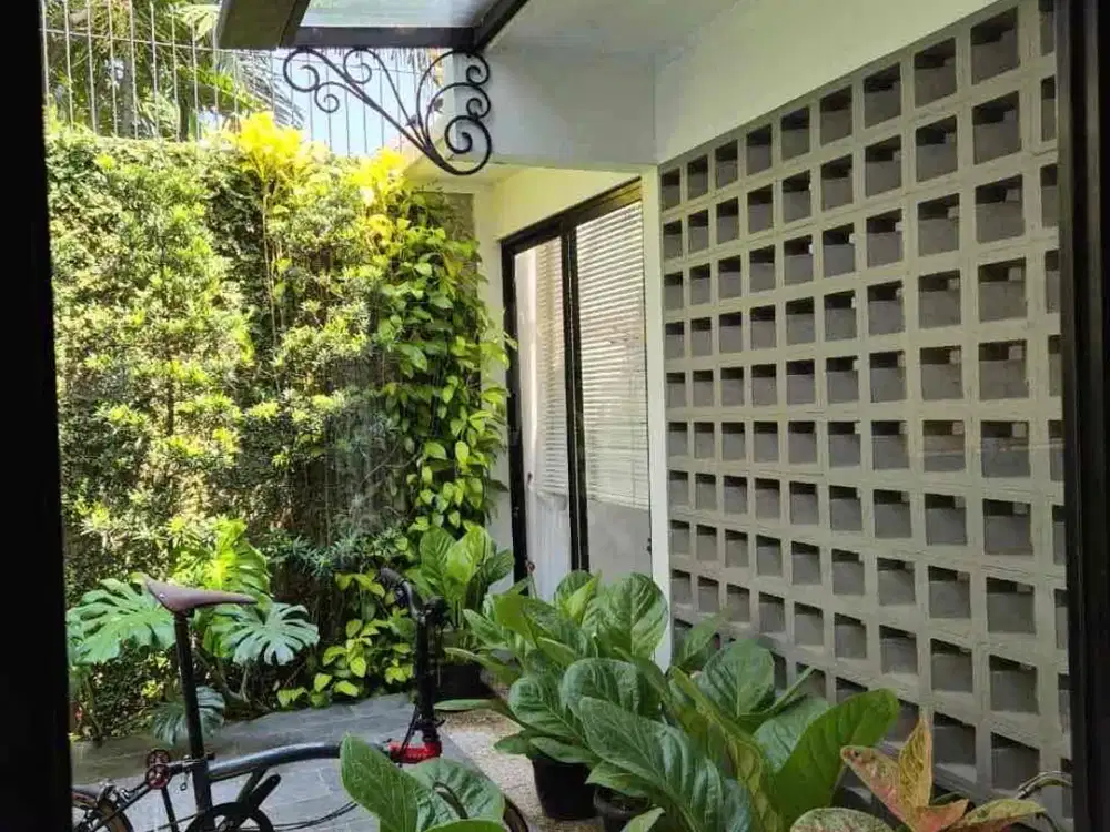 Rumah dijual The Green Rapi siap Huni BSD