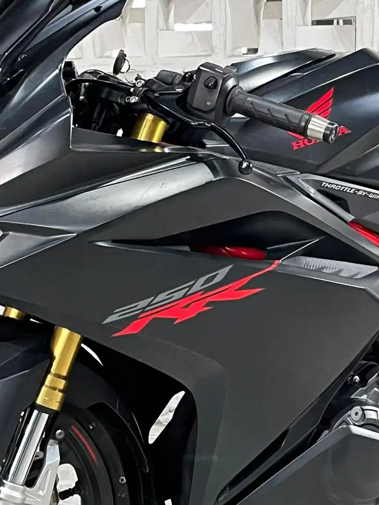 Stok terbatas!!Honda CBR 250 th 2019 - Ayu Mustika