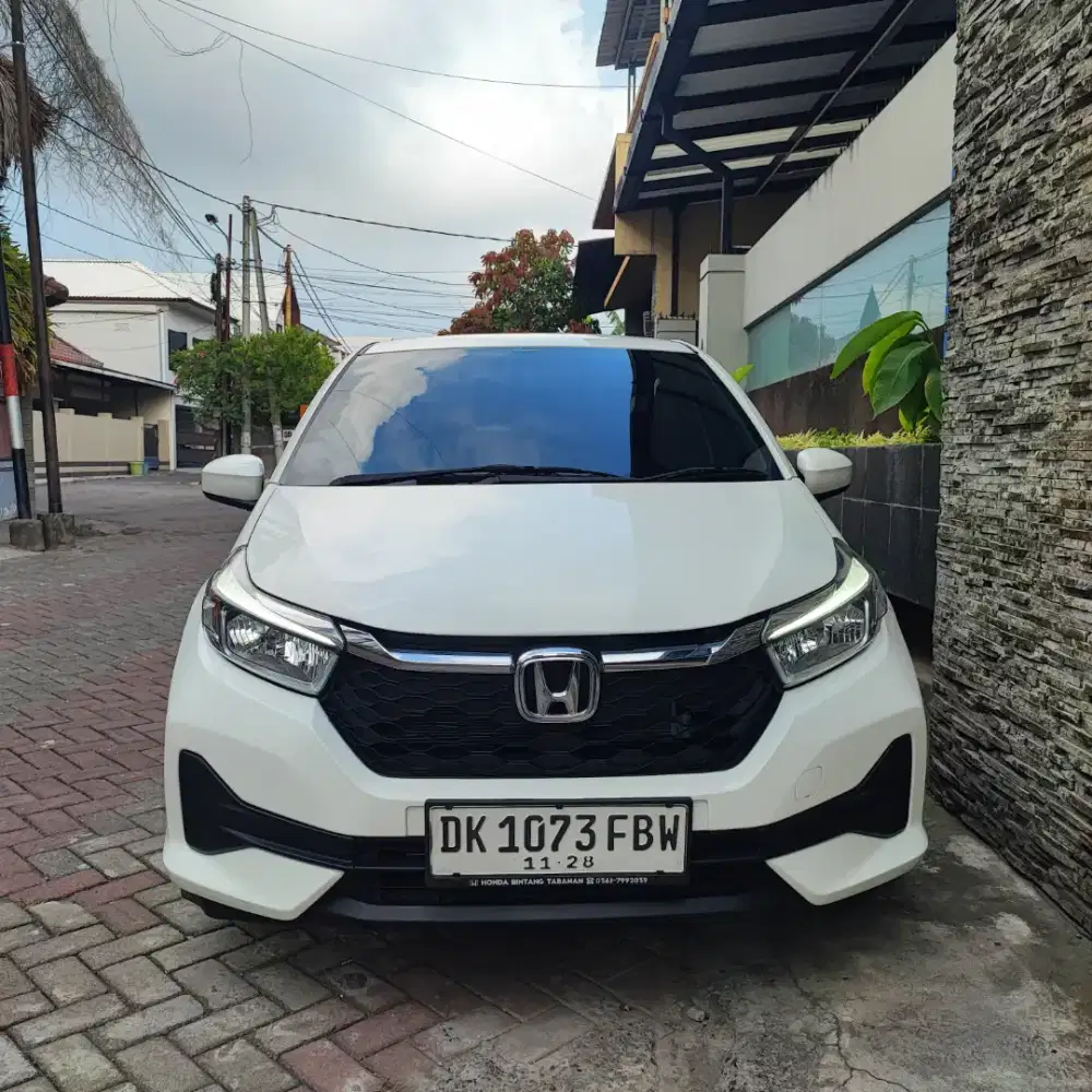 Honda Brio 2023 Low KM Asli Bali