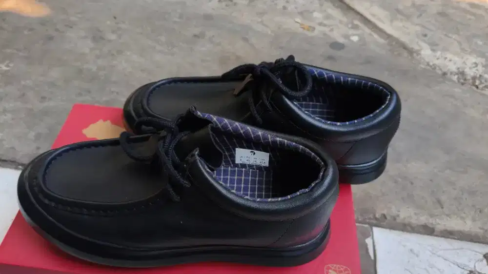 Jual sepatu Wander.Etc Black (Size 43) Original
