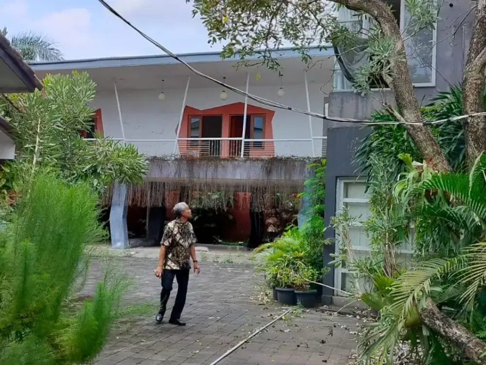 Tanah 830 m² di Caturtunggal Sleman, Bangunan 611 m², SHM Rp6 Miliar