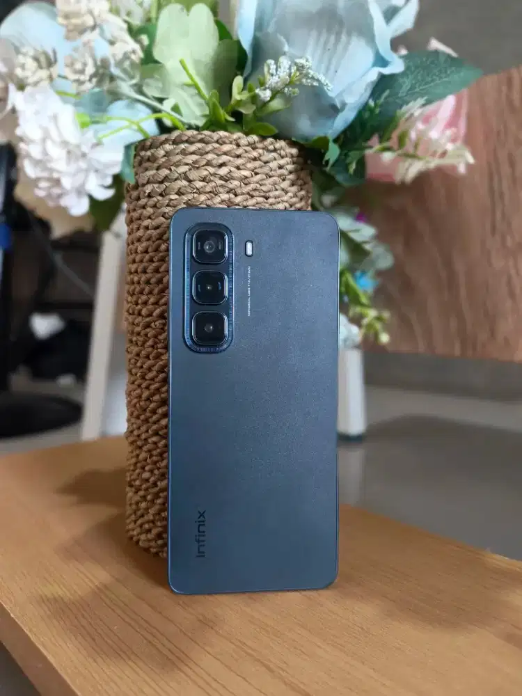 INFINIX HOT 50 ram 8/128 HELIO G100 ULTIMATE