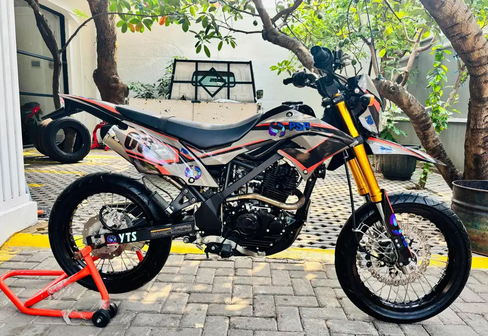 Kawasaki d Tracker 150