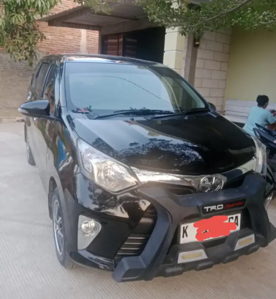 Toyota calya 1,2 G warna hitam 2019