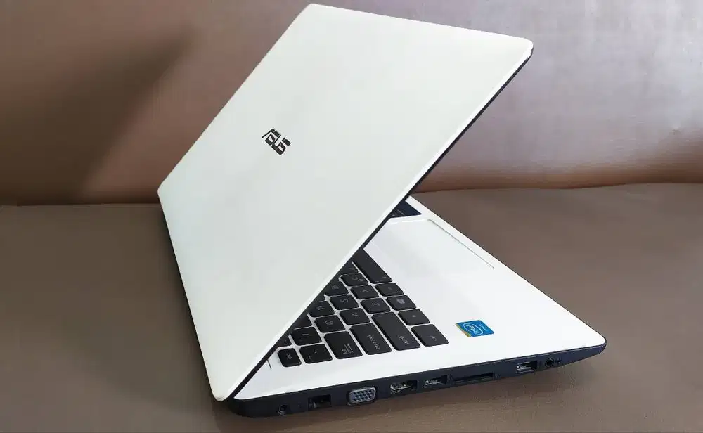 Laptop ASUS Sekolah/Kuliah (OK)
