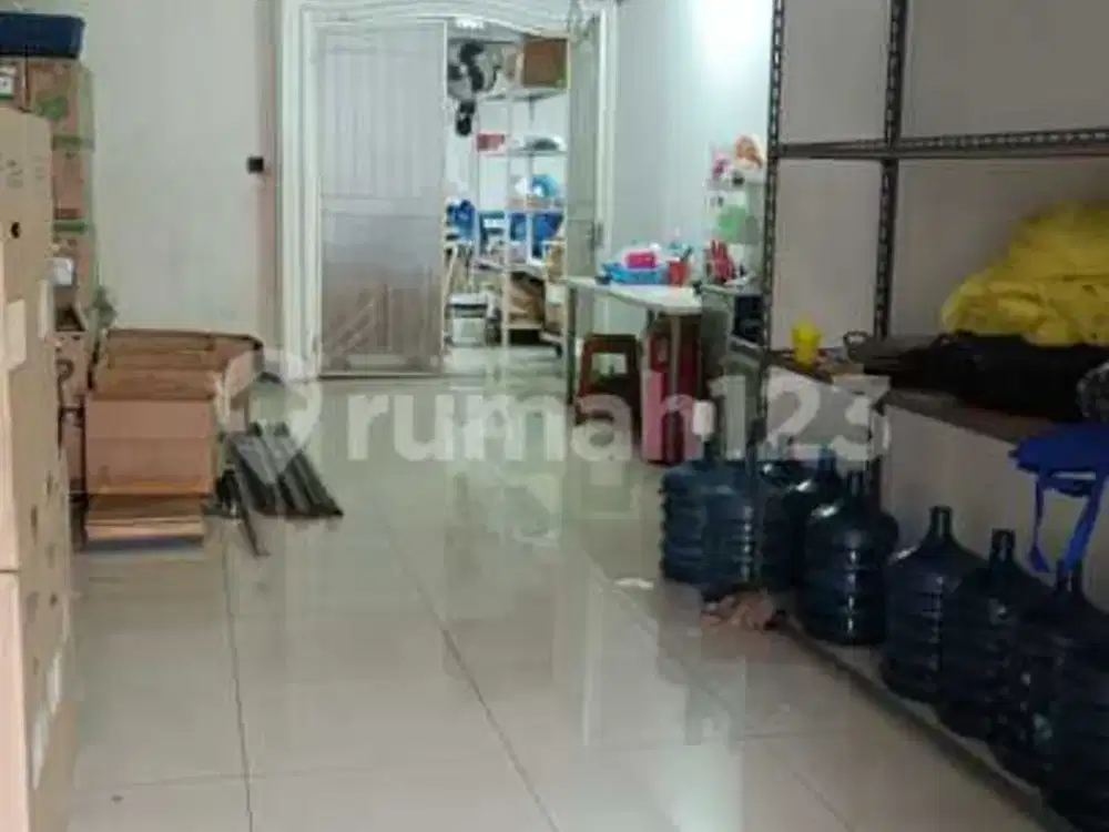Rumah 2 Lantai Bagus SHM di Pulau Putri Modernland , Tangerang