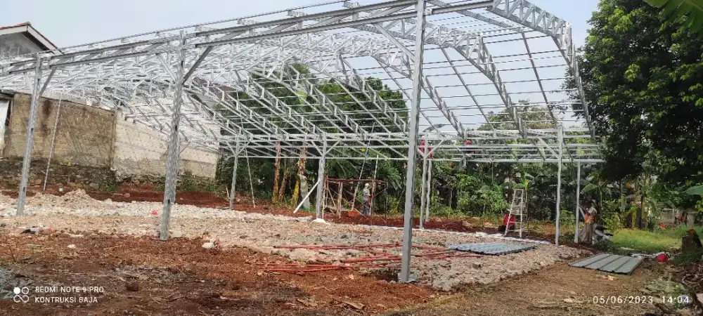 Gudang rangka atap baja ringan