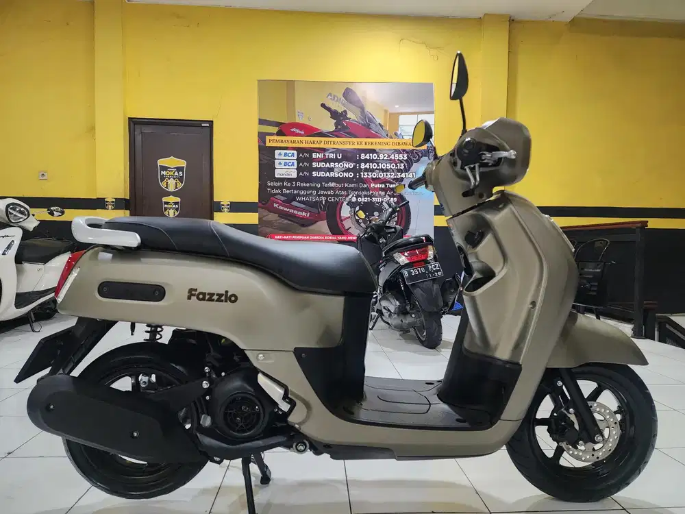 Fazio 125 neo km low th 2026