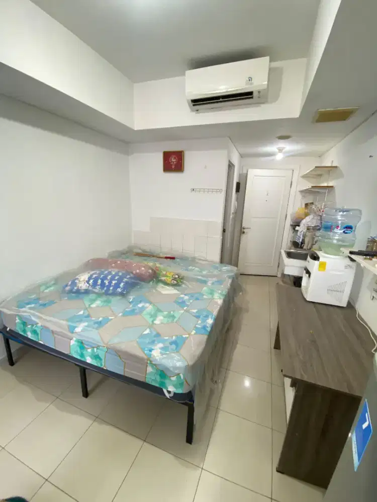 Disewakan Apartemen Green Lake Sunter Tipe Studio Semi Furnished