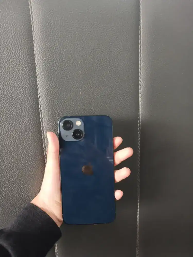 Dijual Iphone 13 basic second warna hitam second bea cukai