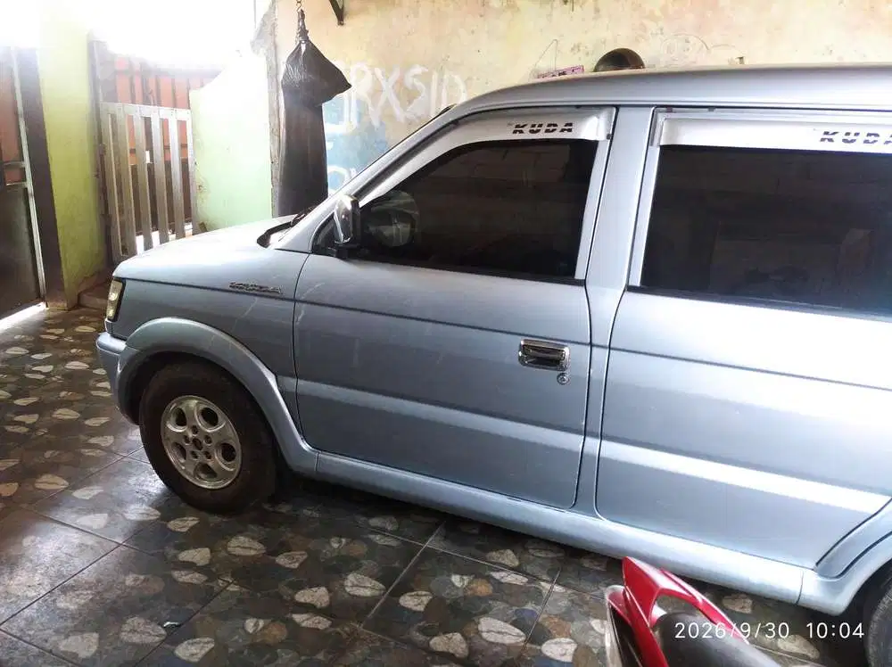 Mitsubishi Kuda 2003 Bensin