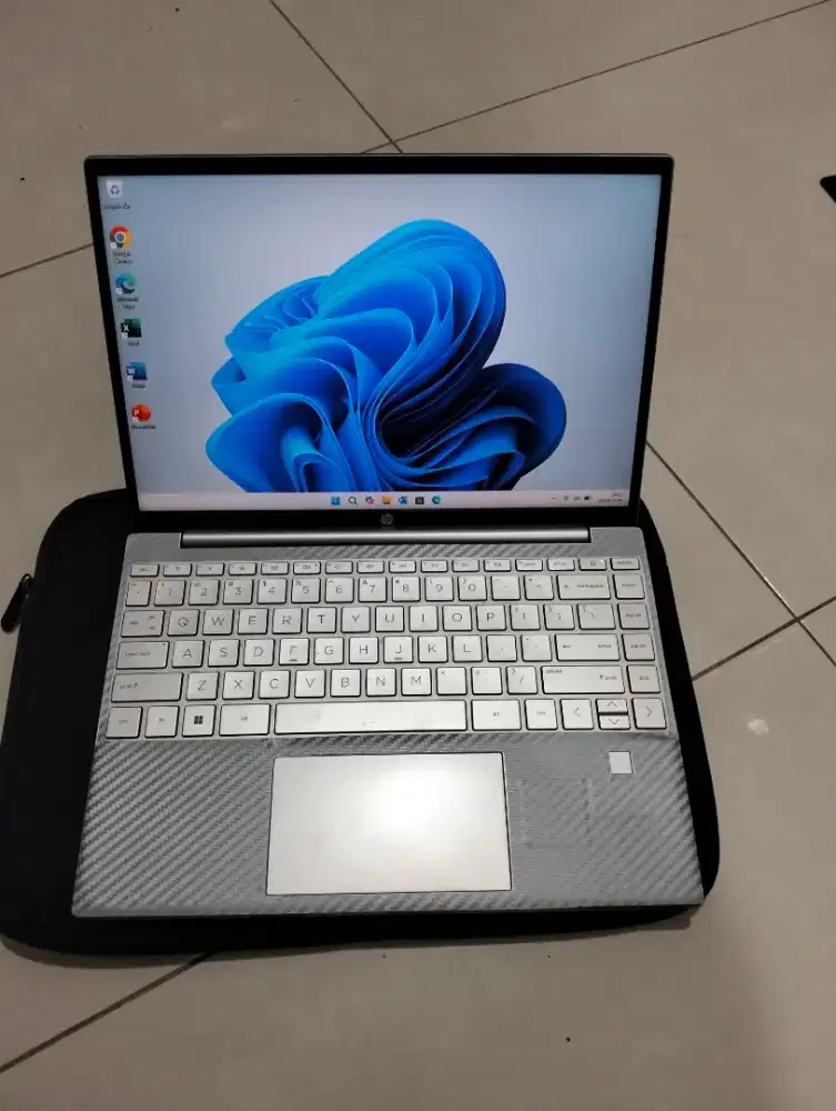 HP Pavilion Aero 13 Ryzen 5 Ram 16gb