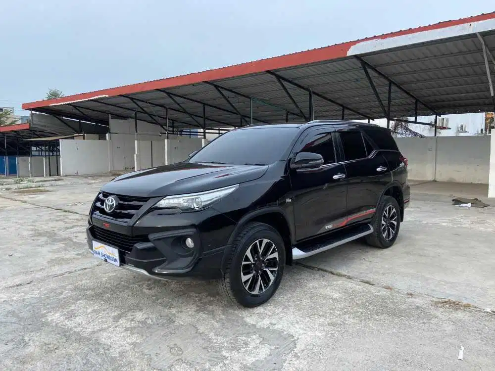 TOYOTA FORTUNER SRZ AT 2017