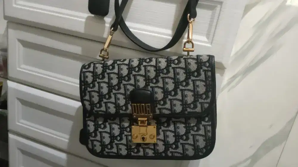 Dior tali pengganti