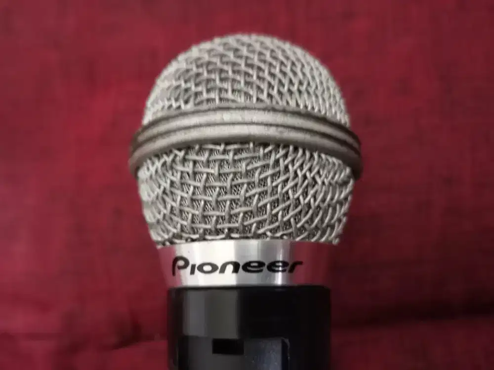 Microphone pioneer