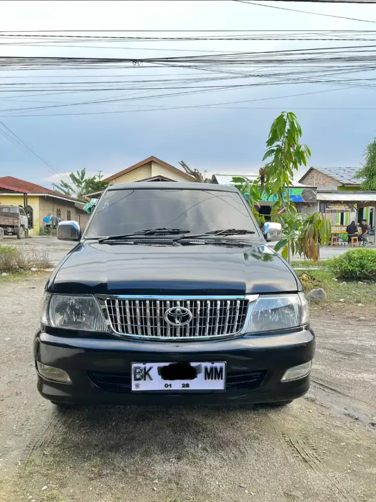 Kijang LGX Diesel 2.4 M/T 2002 new model