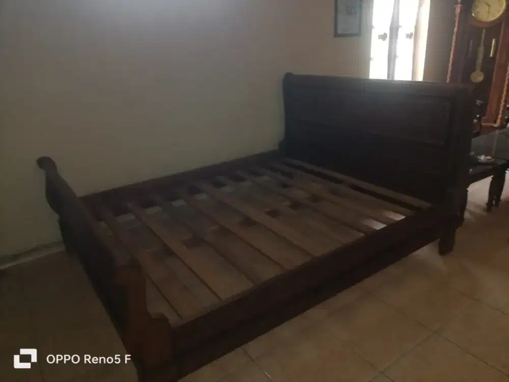 Lemari baju - tempat tidur jati