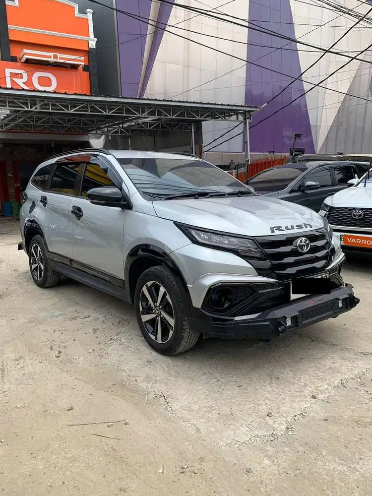 Toyota Rush 1.5 GR Sport AT 2025