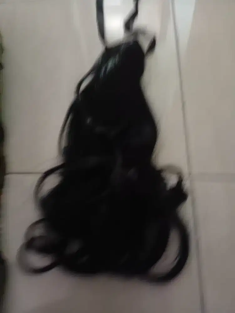 Rambut palsu panjang ikat hitam