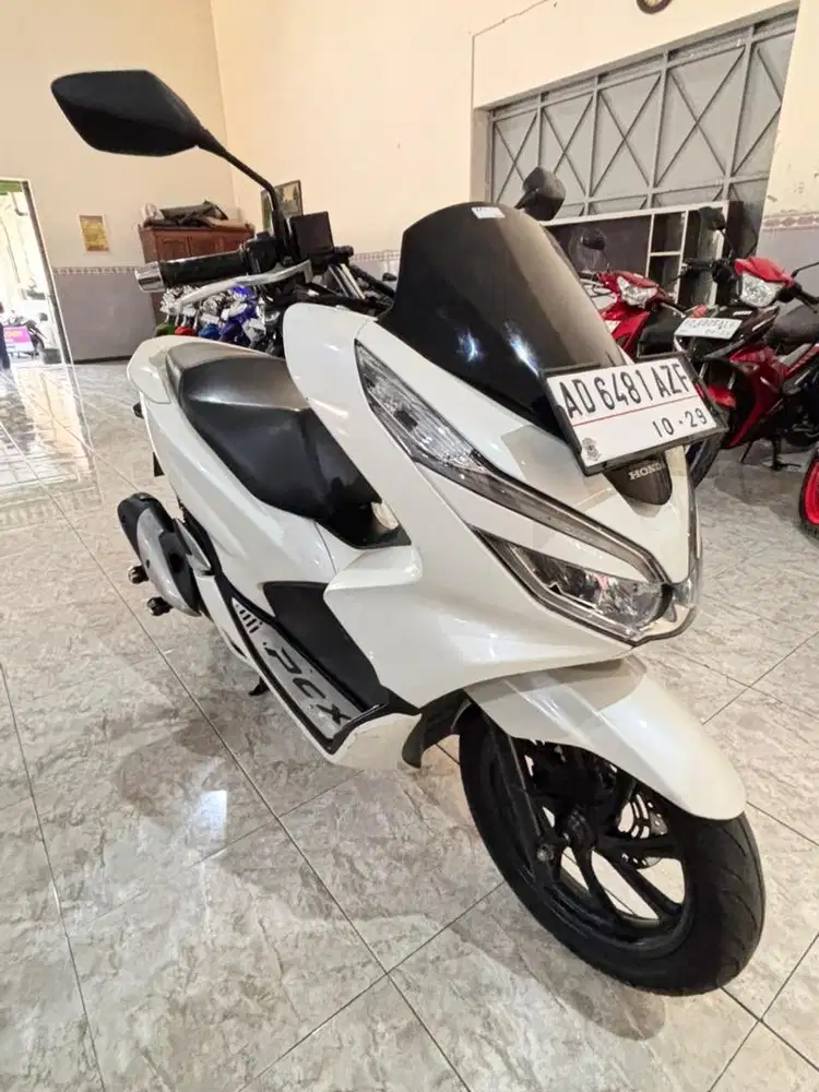 PCX PUTIH TAHUN 2019