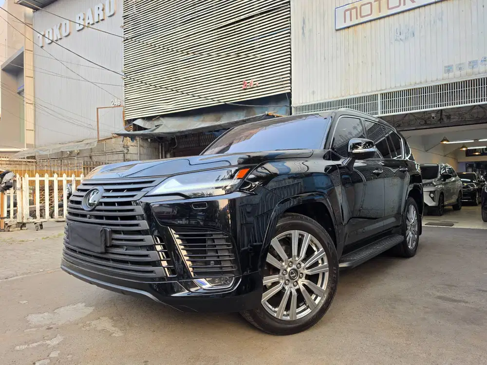 Lexus LX600 VIP 4 seat 2+2 hitam 2024 nik 2023 black LX 600 awd 4wd