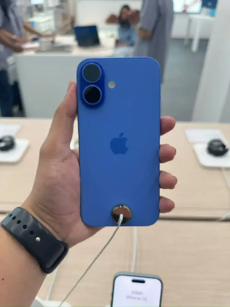 IPHONE 16 BIRU CASH&CREDIT BUNGA 0% 12 BULAN