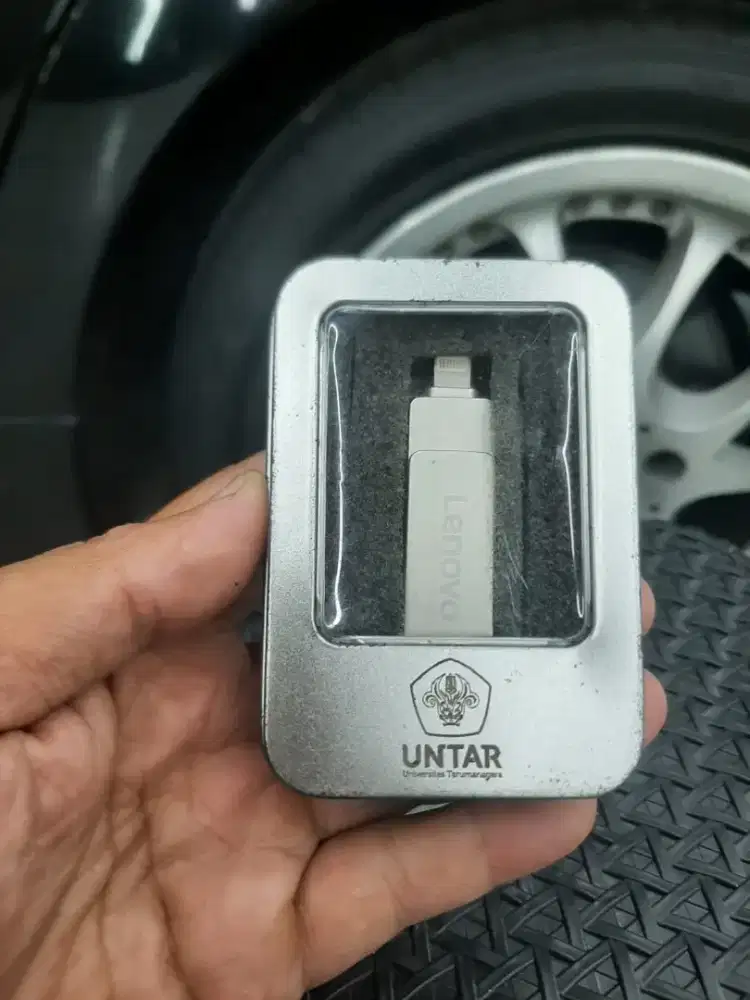 Flashdisk lenovo 1TB 3in1
Edisi Souvenir Kampus UNTAR