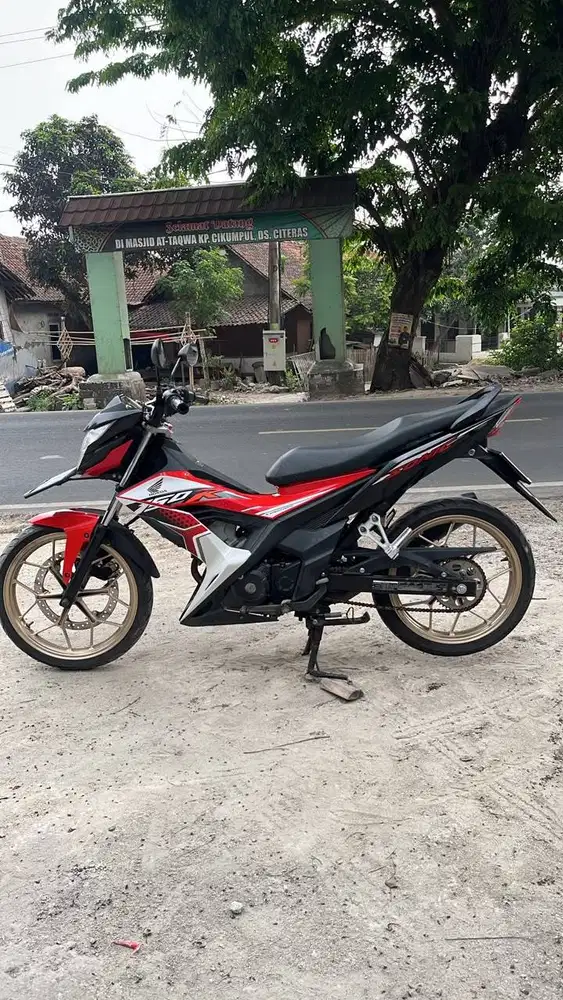 SONIC 150 R TAHUN 2018