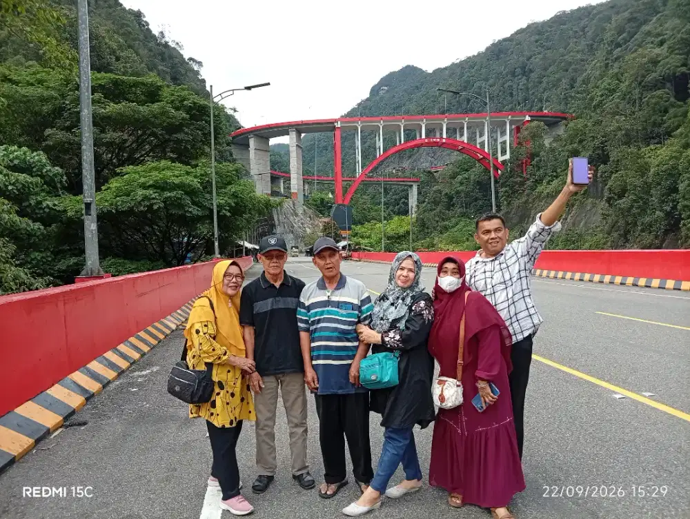 Paket wisata sumatera barat