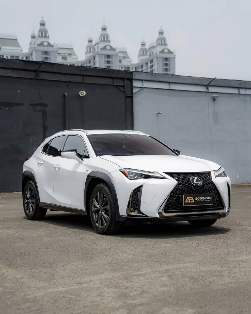 Lexus UX 200 F Sport 4x2 A/T 2019 White