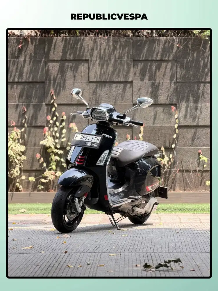 TERMURAH PIAGGIO VESPA SPRINT S150 IGET ABS FACELIFT TAHUN 2019 HITAM