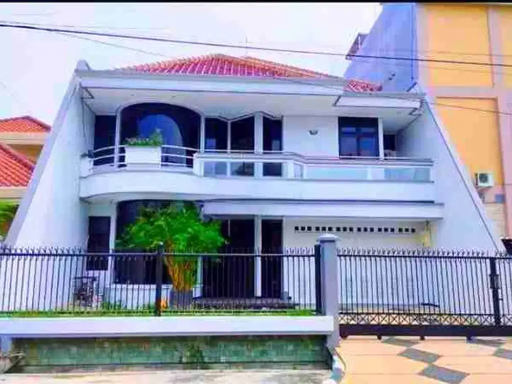 Rumah Sutorejo siap huni dekat raya MERR Pakuwon city Surabaya timur