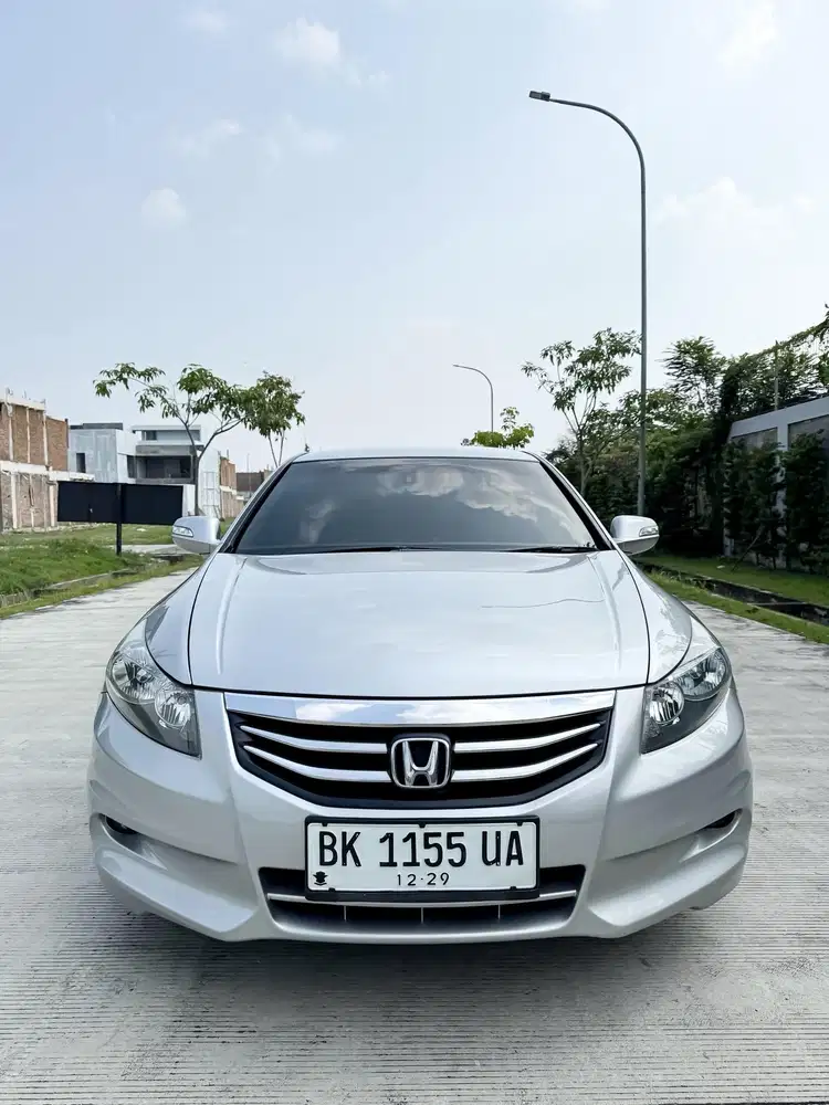 Honda Accord 2.4-Vtil 2011 A/T