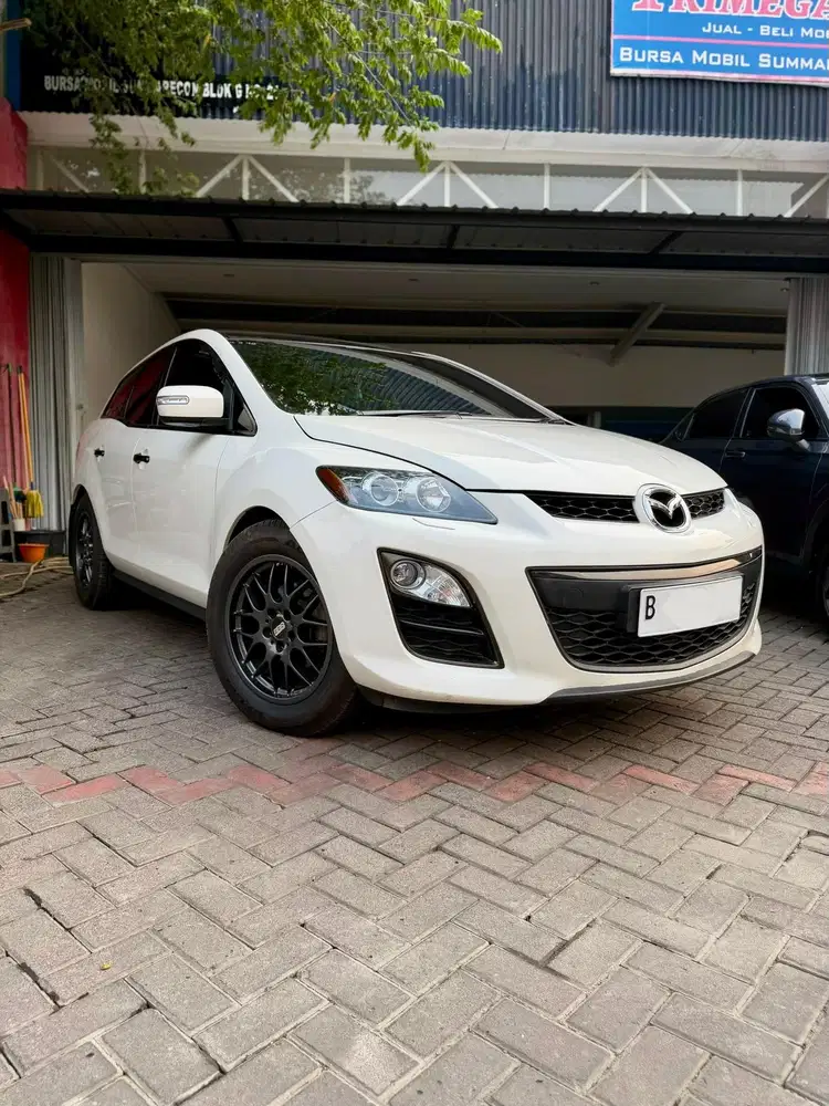 Low KM Mazda CX7 2011 Siap Pakai