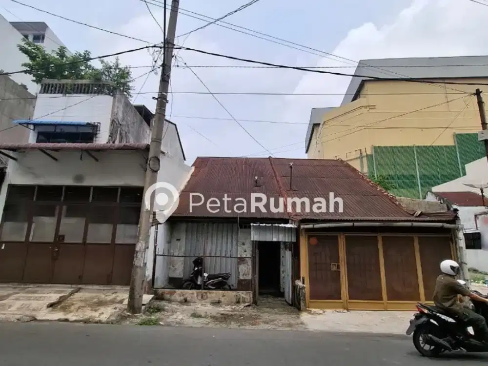 DIJUAL RUMAH JALAN MERBAU - DAERAH GATOT SUBROTO (MEIRA)