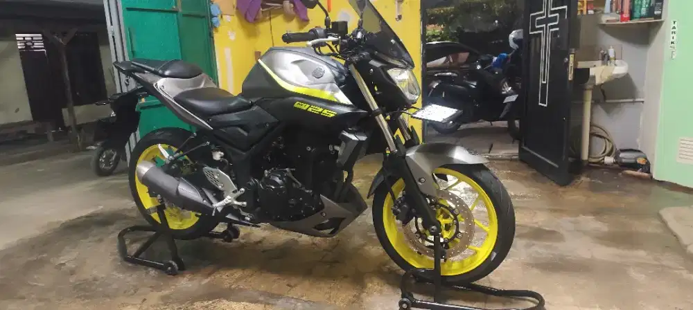 YAMAHA MT-25 – 2018 RARE EDITION GREY STABILO KONDISI MULUS