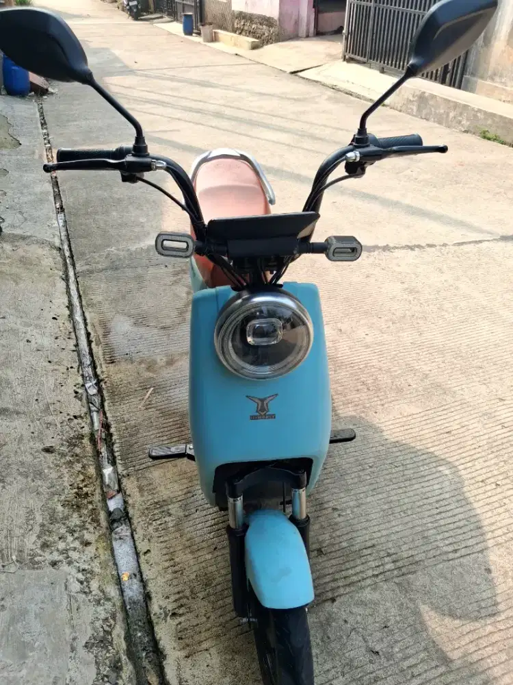 Uwinfly sepeda listrik