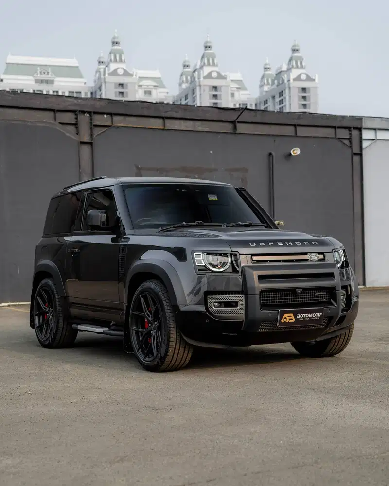 Land Rover Defender 90 X-Dynamic HSE P300 2021 Grey