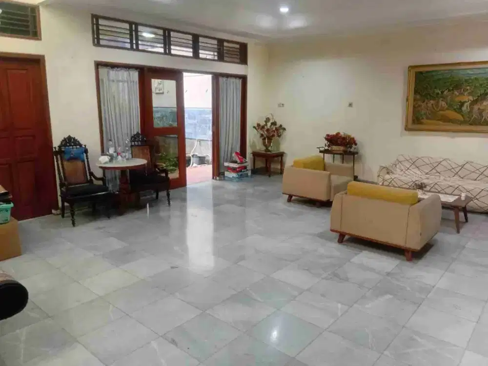 PREMIUM HOUSE VILLA KELAPA GADING INDAH, lokasi strategis