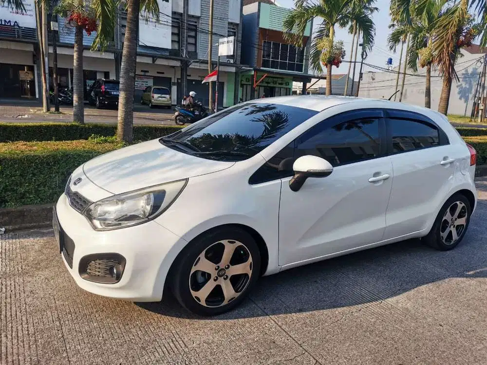 Kia Rio 2012 Bensin