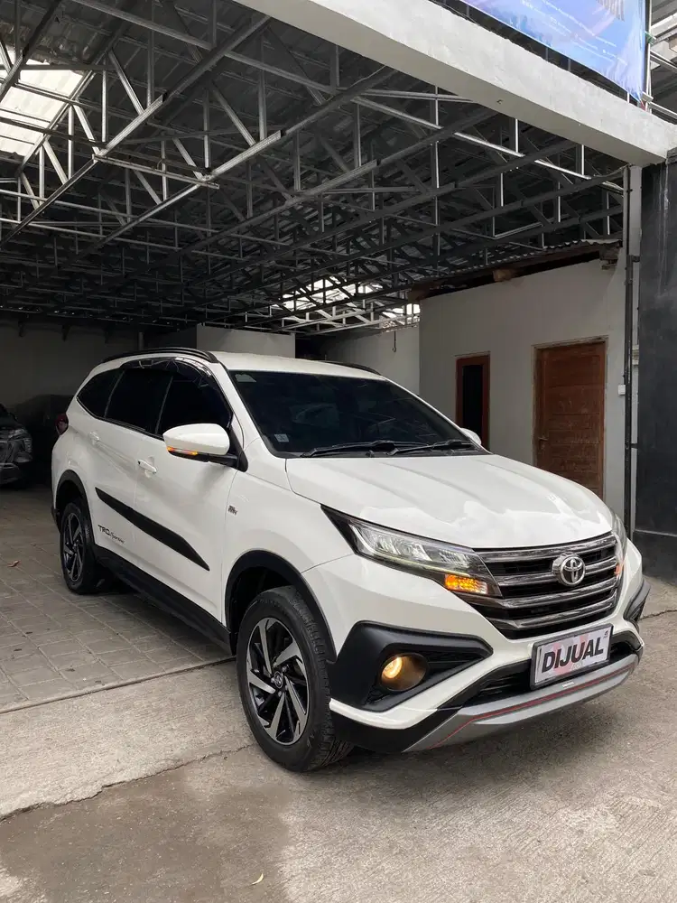 Rush TRD Sportivo 1.5 AT 2020 Matic