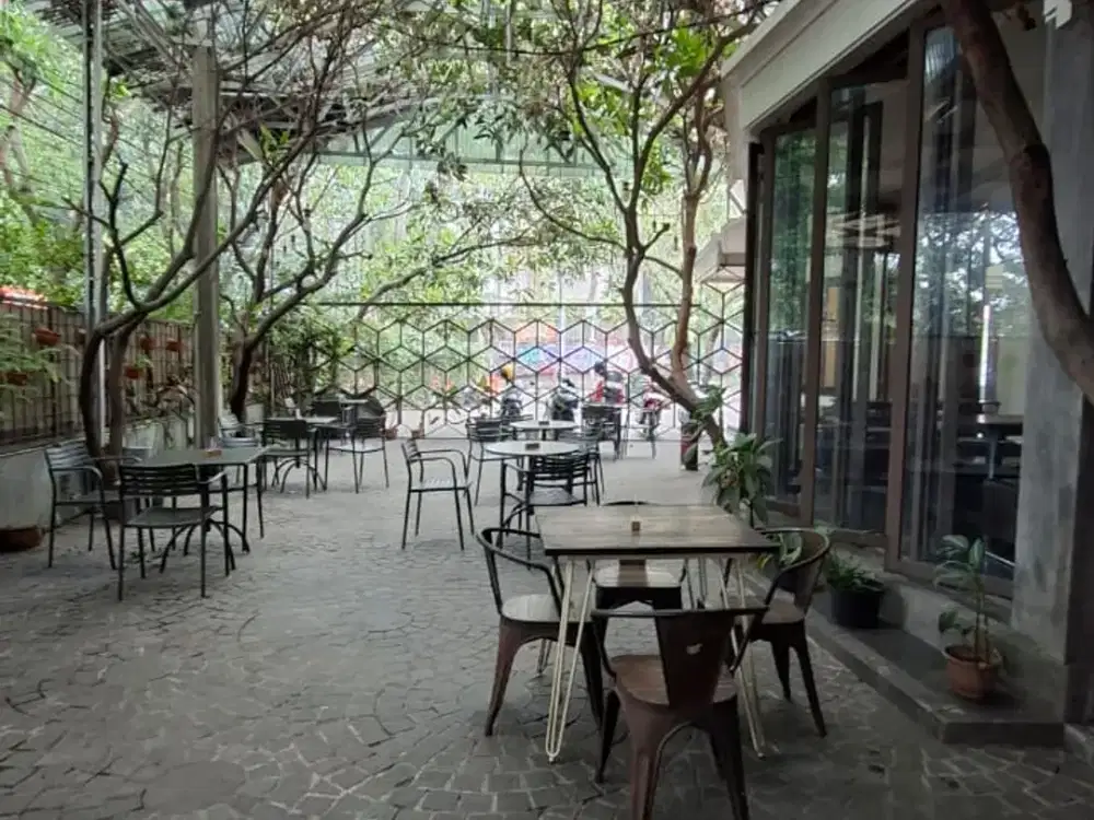 Ruang Usaha Sayap Riau Siap Running Cafe & Resto