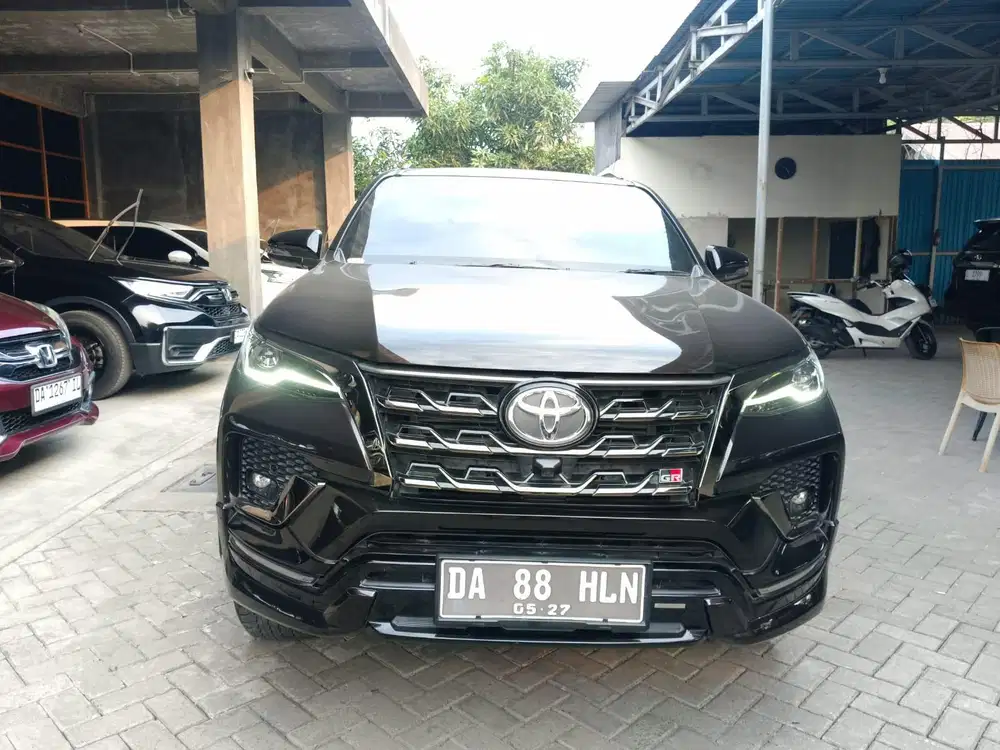 FORTUNER 2.8 VRZ 4x2 GR SPORT 2022