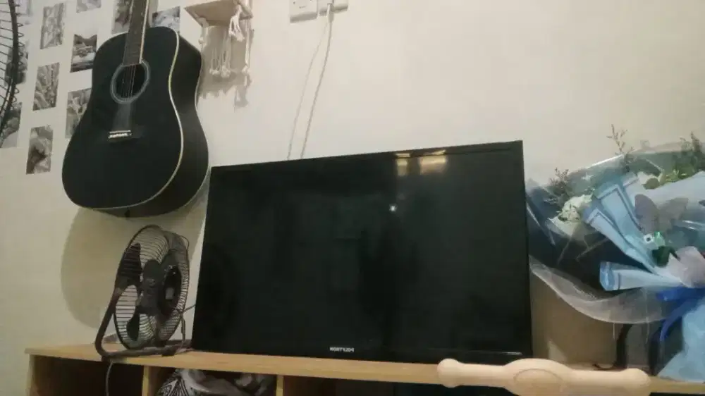 Tv led Polytron 32inc 800rb