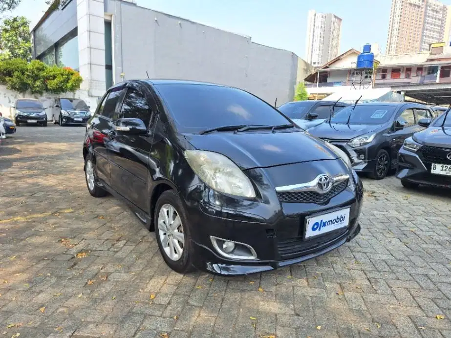DP MURAH Toyota Yaris 1.5 S Limited Bensin-AT 2011 Hitam CWUNB