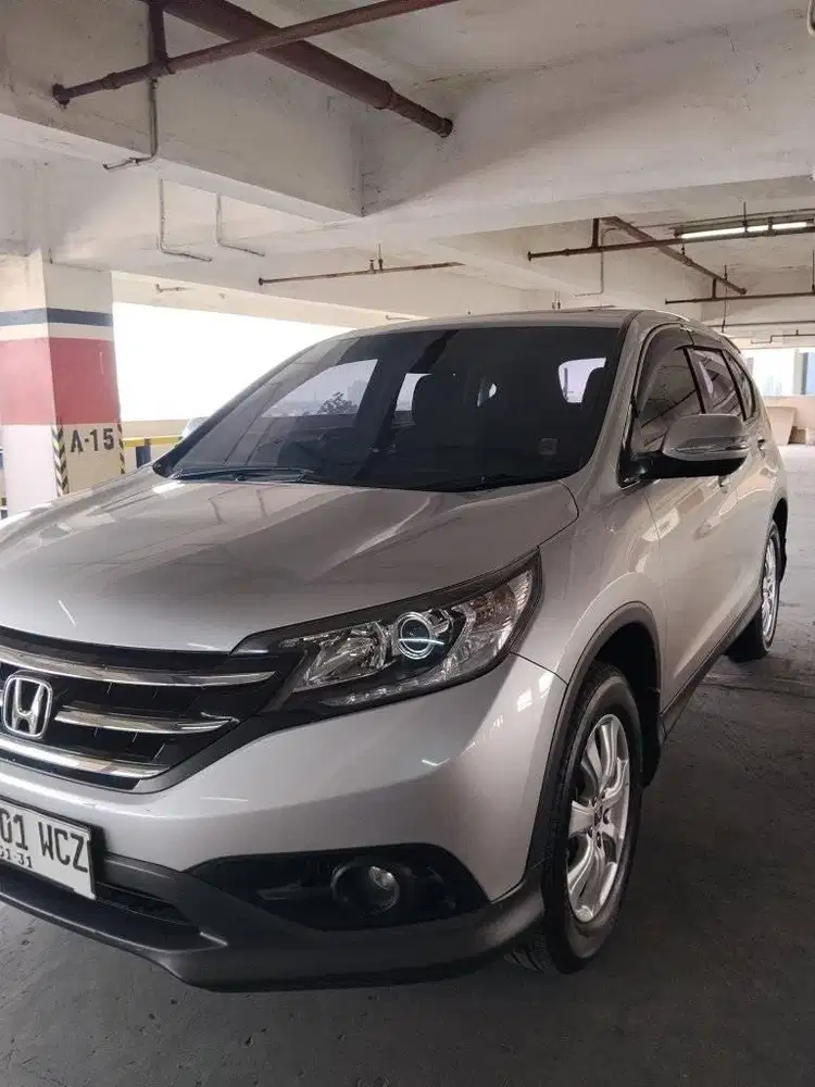 (Harga Cash) Honda CR-V 2.0 Manual 2013 Silver metalik.